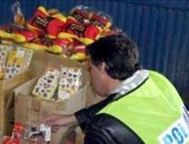 Desmantelan una red asiática que falsificaba productos con el toro de Osborne