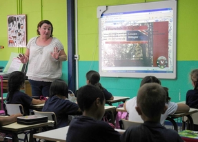 El ministerio no contempla abrir las oposiciones a maestro a otros titulados