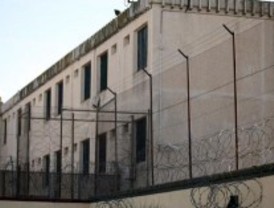 Dos presos de Aranjuez intentan fugarse en su traslado