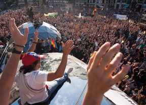 La Fiscalía pide 74 años de cárcel para los detenidos en la manifestación que originó el 15-M