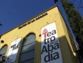 Carles Santos, Àlex Rigola y Llüisa Cunillé, en el Teatro de La Abadía