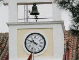 El reloj del Ayuntamiento de Parla vuelve a funcionar