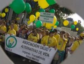 Cientos de personas piden mejorar la salud mental