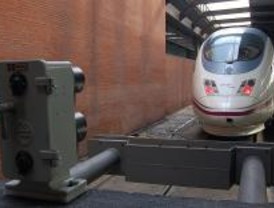 El tren Madrid-Cádiz se estrena con al menos 40 minutos de retraso
