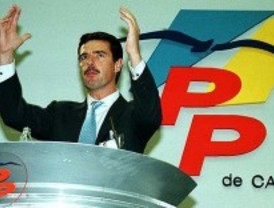 El presidente canario acusa a Aena de hacerle pasar un control de pasaportes al llegar a Barajas
