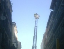 Dos intoxicados leves en un incendio