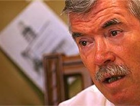 El alcalde de Getafe abandona una reunión con Aguirre