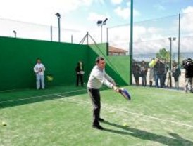 Inauguran nuevas pistas de pádel en Villanueva del Pardillo