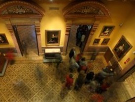 10.600 personas hacen la 'Ruta de los Palacios'