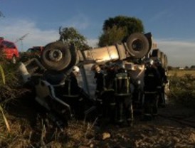 Fallece un camionero al volcar su vehículo en Ciempozuelos