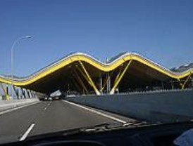 Correos emite un sello dedicado a la Terminal 4 del aeropuerto de Barajas