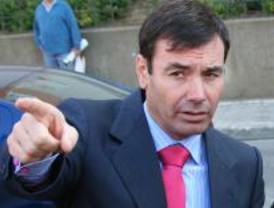 Gómez: 'Aguirre está acosada por la Justicia'