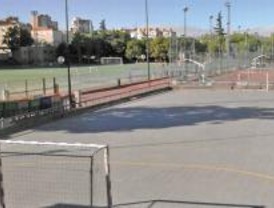 PSOE denuncia que Ciudad Lineal no tiene piscina al aire libre