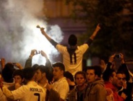 Trece heridos durante la celebración en Cibeles