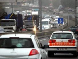 La comitiva 'yanqui' provoca la ira de los conductores