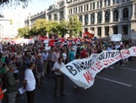 Miles de personas defienden en Madrid una educación y una sanidad públicas