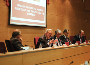 Administraciones, entidades financieras y empresarios debaten sobre las claves para acabar con la morosidad
