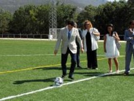 Más de 500.000 futbolistas se han beneficiado del programa 'Campos Verdes'