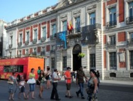 La falta de información empuja a la Comunidad a un presupuesto con recortes y cogido con alfileres