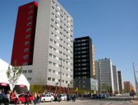 Una familia con un niño con Down espera un piso desde hace 9 años