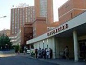 El niño herido por la cubierta de un banquillo ha sido intervenido tres veces