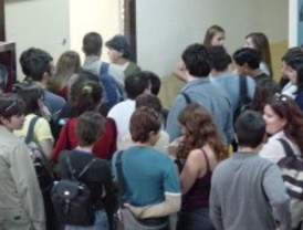 Rubén Darío y Ana María Matute, en la prueba de 3º de ESO