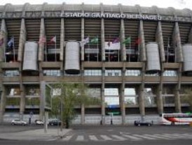 Limpiar tras el fútbol cuesta más de 600.000 euros a la capital