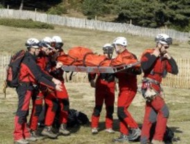 Los bomberos rescatan a una mujer que se cayó mientras hacía escalada en Patones