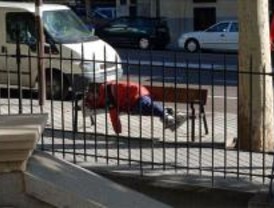 Trasladados un millar de inmigrantes a Madrid desde Canarias