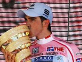 Contador queda tercero en la contrareloj de Milán y se hace con su segundo Giro de Italia