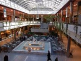 Defensor del Paciente pide que en cada centro comercial haya un desfibrilador