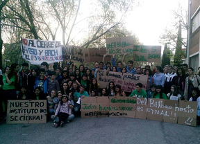 Encierro en el IES Barrio de Bilbao contra la supresión de la ESO