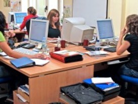 Las mujeres ya cobran hasta 8.500 euros menos que los hombres