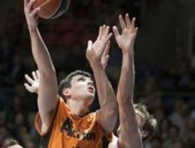 El Fuenlabrada hizo sufrir al Caja Laboral pero no venció