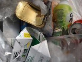 Cada vecino de Villa de Vallecas produce más del doble de residuos que la media