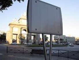 El Ayuntamiento reitera que retirará los 'chirimbolos' molestos