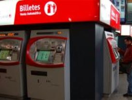 UGT desconvoca el paro en las taquillas de Atocha y Chamartin