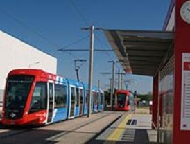 Pozuelo y Metro enseñan a alumnos el uso correcto Metro Ligero