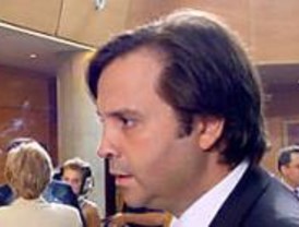 Políticos y sindicalistas, entre la renovación y el respeto ante la dimisión