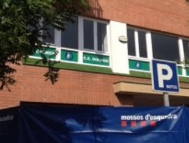 Un anciano de 73 años arroja a su mujer por el balcón en Hospitalet de Llobregat