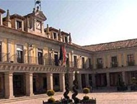 El Pleno de Brunete pide la dimisión del portavoz socialista en el Ayuntamiento