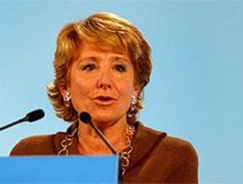 Aguirre espera la llamada de Rajoy para integrarse en su equipo
