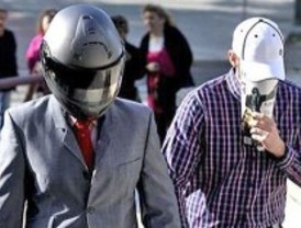 La fiscal pide cinco años de prisión para los cabecillas del grupo nazi 'Blood & Honour'