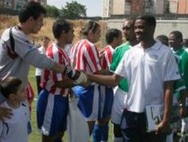 Nigeria se impone a Paraguay por 3-1 en el Mundialito