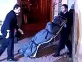 El hombre que apuñaló a su madre ingresa en el servicio de psiquiatría