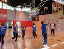 Baloncesto para mayores en cuatro municipios