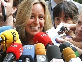 Trinidad Jiménez anuncia su candidatura y comienza a recabar apoyos para las primarias