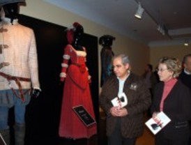 El vestuario de la película ambientada en el Siglo de Oro, 'Lope', se expone en Alcalá