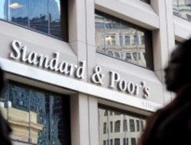 Standard and Poor's rebaja la nota de la Comunidad y la ciudad de Madrid