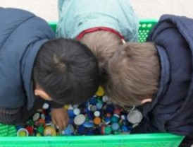 Arte 'reciclado' en un colegio de Parla